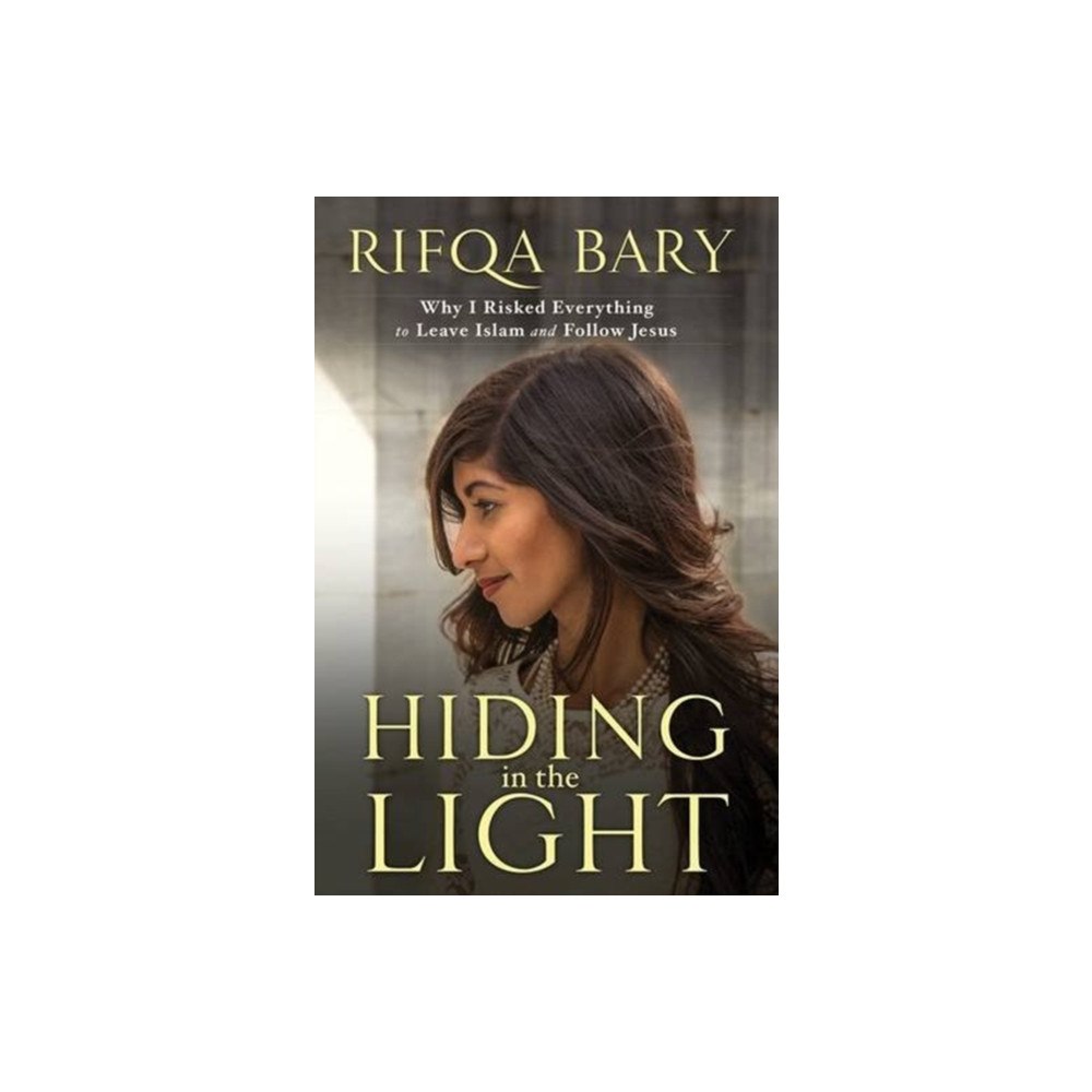 Authentic Media Hiding in the Light (häftad, eng)