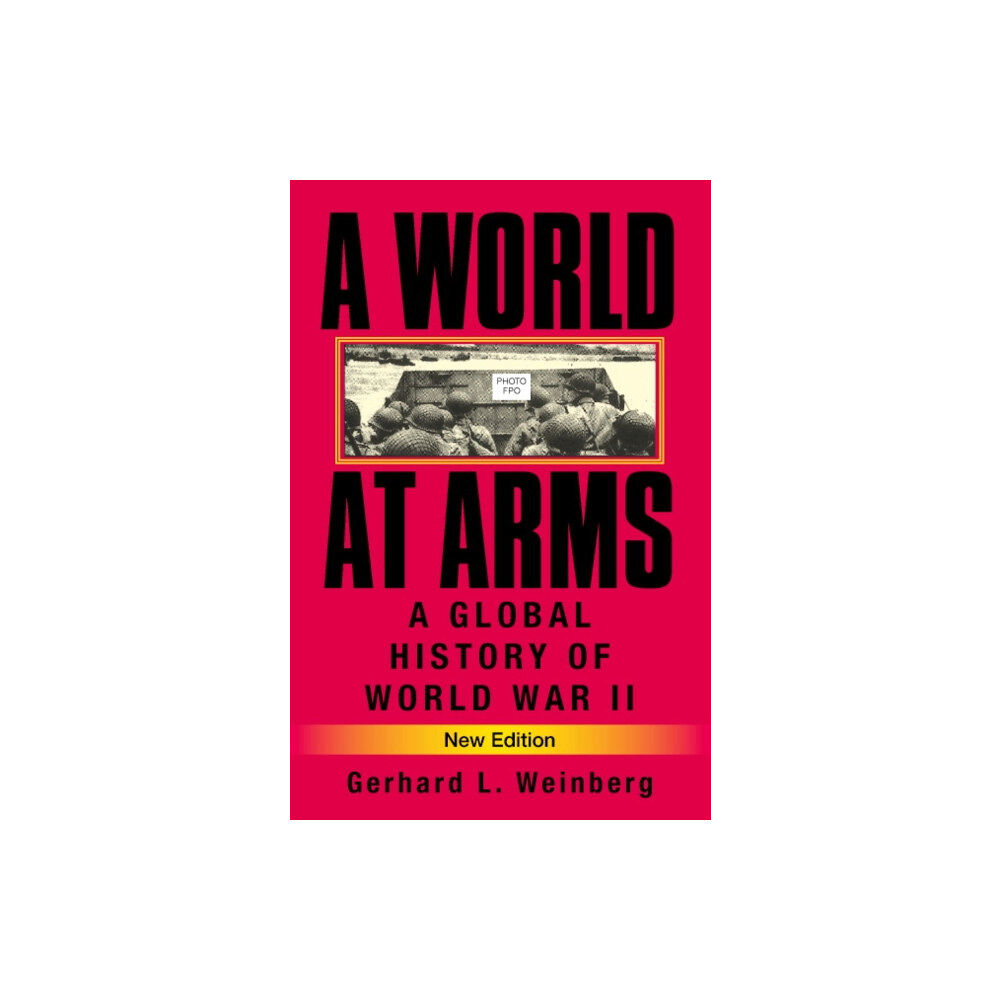 Cambridge University Press A World at Arms (häftad, eng)