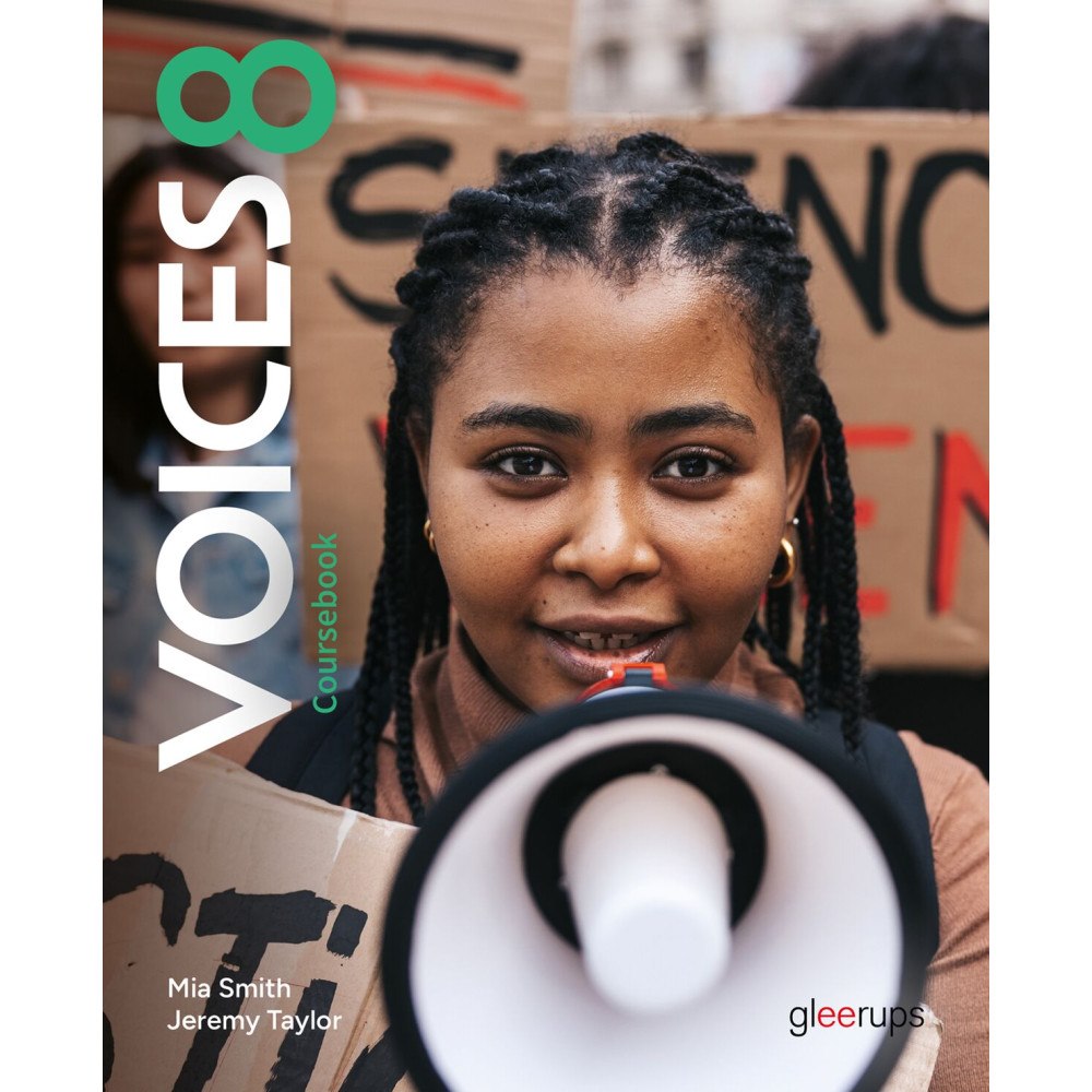 Mia Smith Voices 8 Coursebook (häftad)