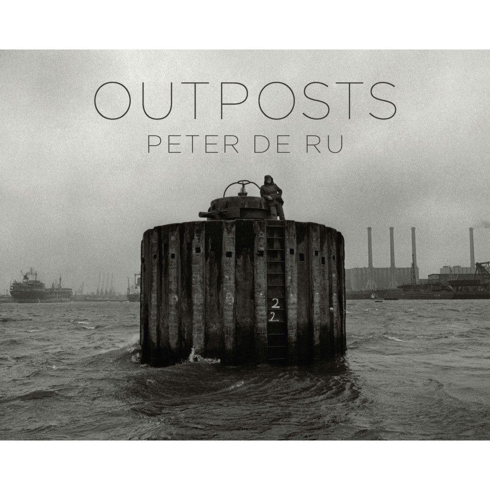 Peter de Rue Outposts (inbunden)