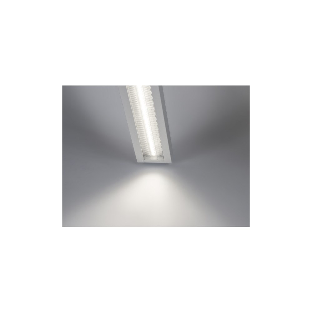 Solar Plus EFFERO, Hängande, 38 W, 5900 lm, 4000 K, CRI 80–89, bredstrå...