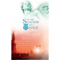 Hay House UK Ltd In the Shadow of a Badge (häftad, eng)