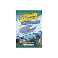Hachette Learning Reading Planet: Astro - Forbidden Classroom: Battle in the Stars - Supernova/Earth (häftad, eng)