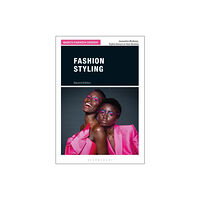Bloomsbury Publishing PLC Fashion Styling (häftad, eng)