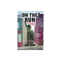 The university of chicago press On the Run (häftad, eng)