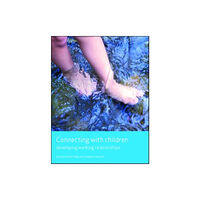 Bristol University Press Connecting with children (häftad, eng)