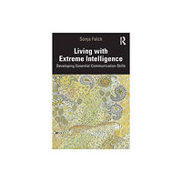 Taylor & francis ltd Living with Extreme Intelligence (häftad, eng)