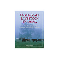 Workman Publishing Small-Scale Livestock Farming (häftad, eng)