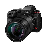 Panasonic Panasonic Lumix S1IIE Body + 24-105 F/4