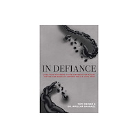 Interlink Publishing Group, Inc In Defiance (häftad, eng)