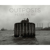 Peter de Rue Outposts (inbunden)