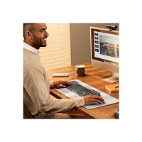 Logitech Logitech Signature Slim Solar+ K980 - tangentbord full size - QWERTY - USA, internationellt - grafit Inmatningsenhet