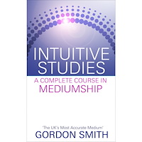 Gordon Smith Intuitive studies - a complete course in mediumship (häftad, eng)