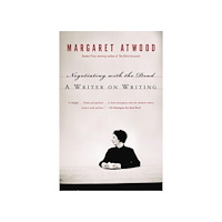 Margaret Atwood Negotiating with the Dead (häftad, eng)
