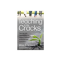 Teachers' College Press Teaching in the Cracks (häftad, eng)
